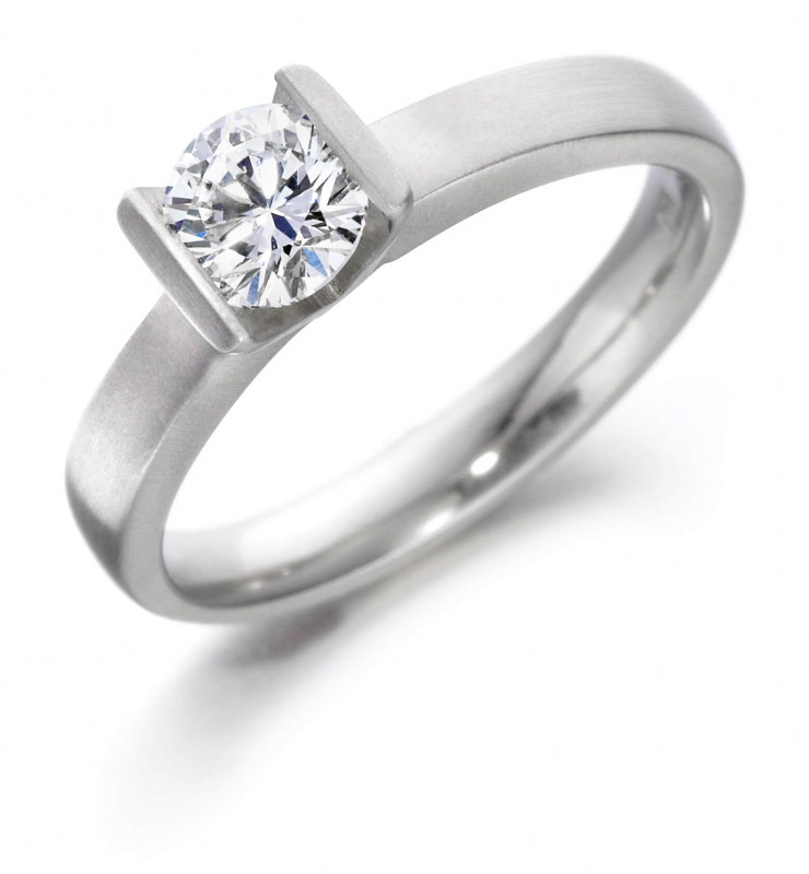 Men's Polished Titanium Tension Ring With Triangle Cut CZ - Size 10 - Comfort Fit Silver