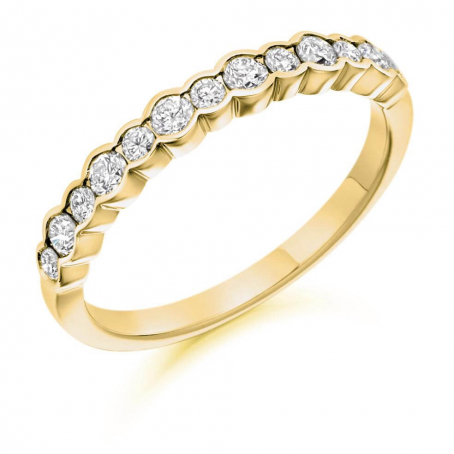 18ct Yellow Gold Multi Size Diamond Wedding Ring