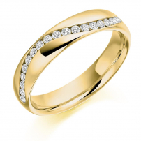 9ct White Gold Wavy Diamond Wedding Ring