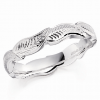 9ct White Gold Vintage Leaf Design Wedding Ring